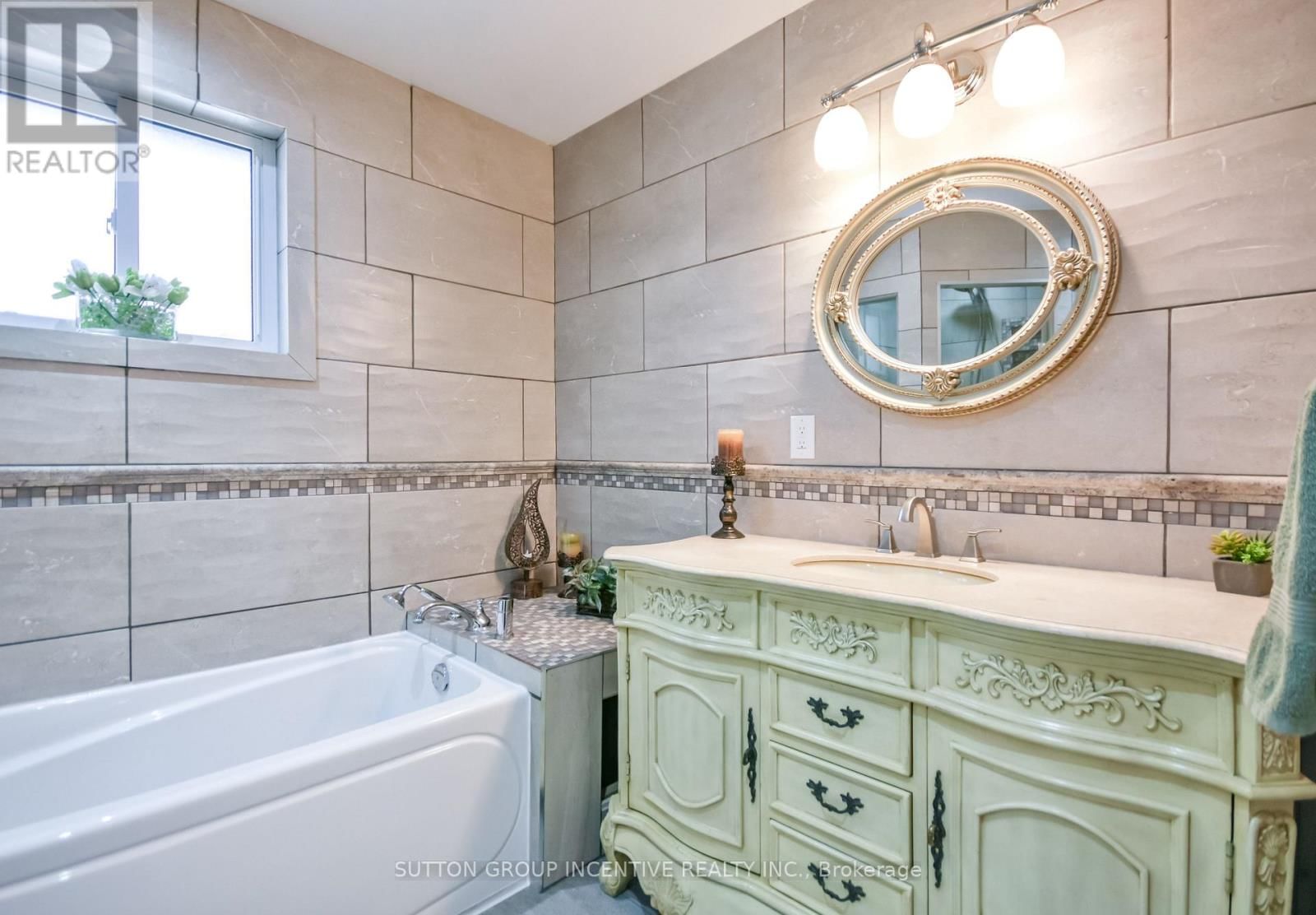 355 ZOO PARK ROAD Image 25