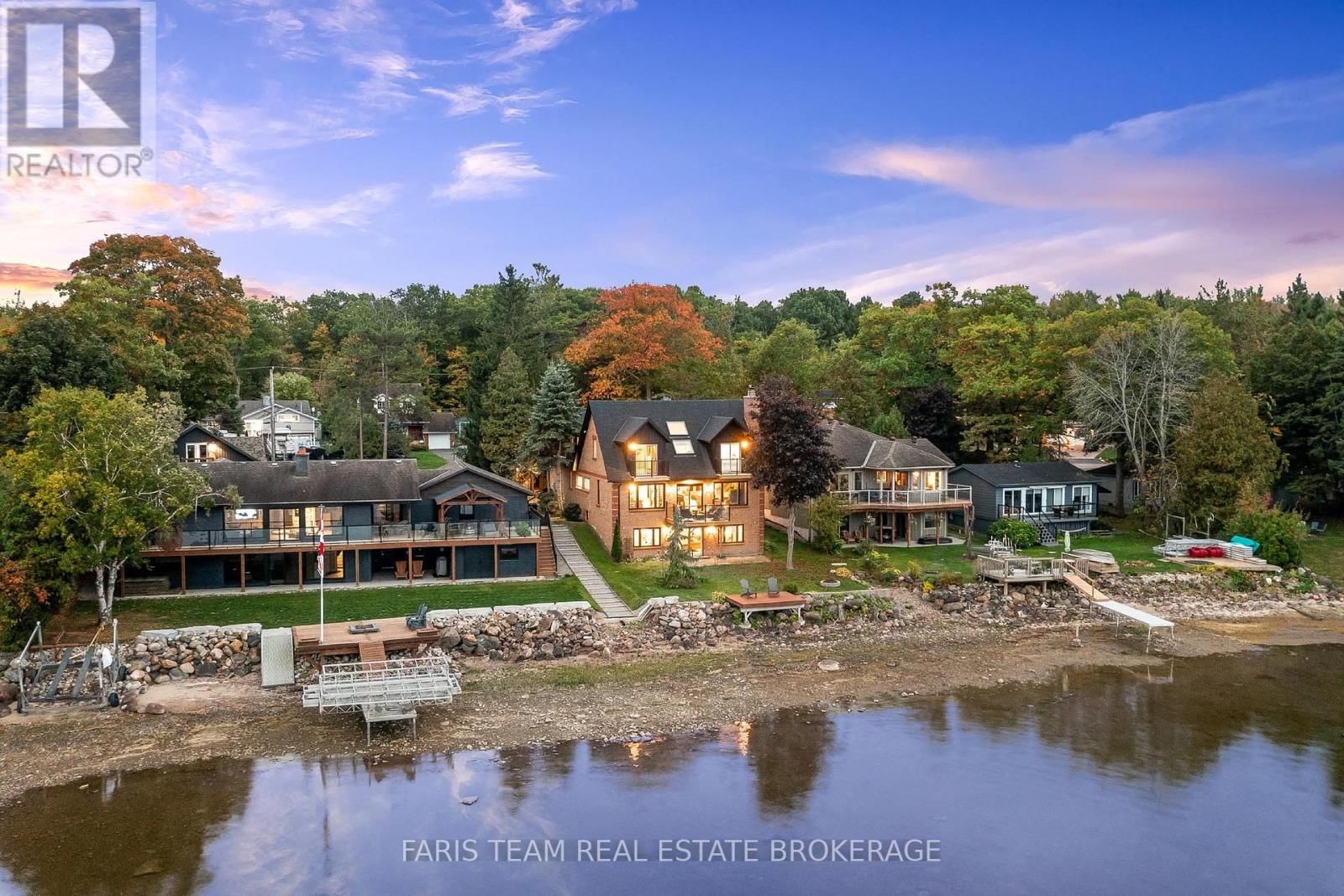 238 ROBINS POINT ROAD Image 1