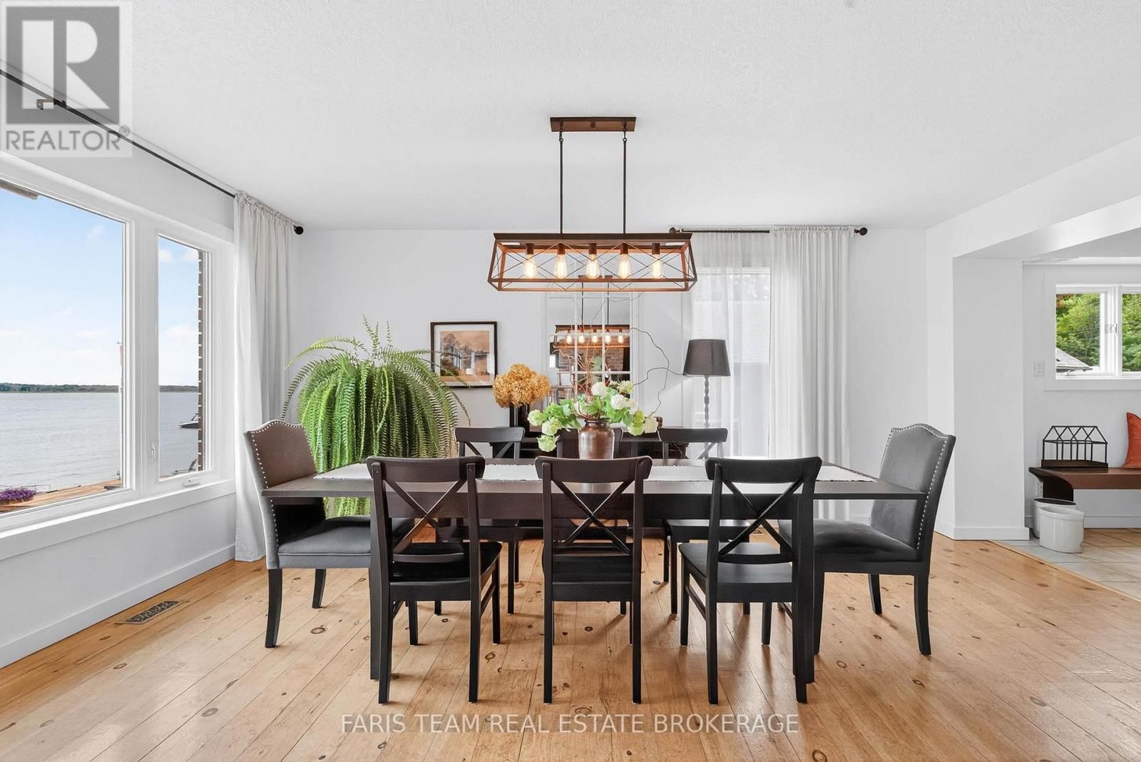 238 ROBINS POINT ROAD Image 10