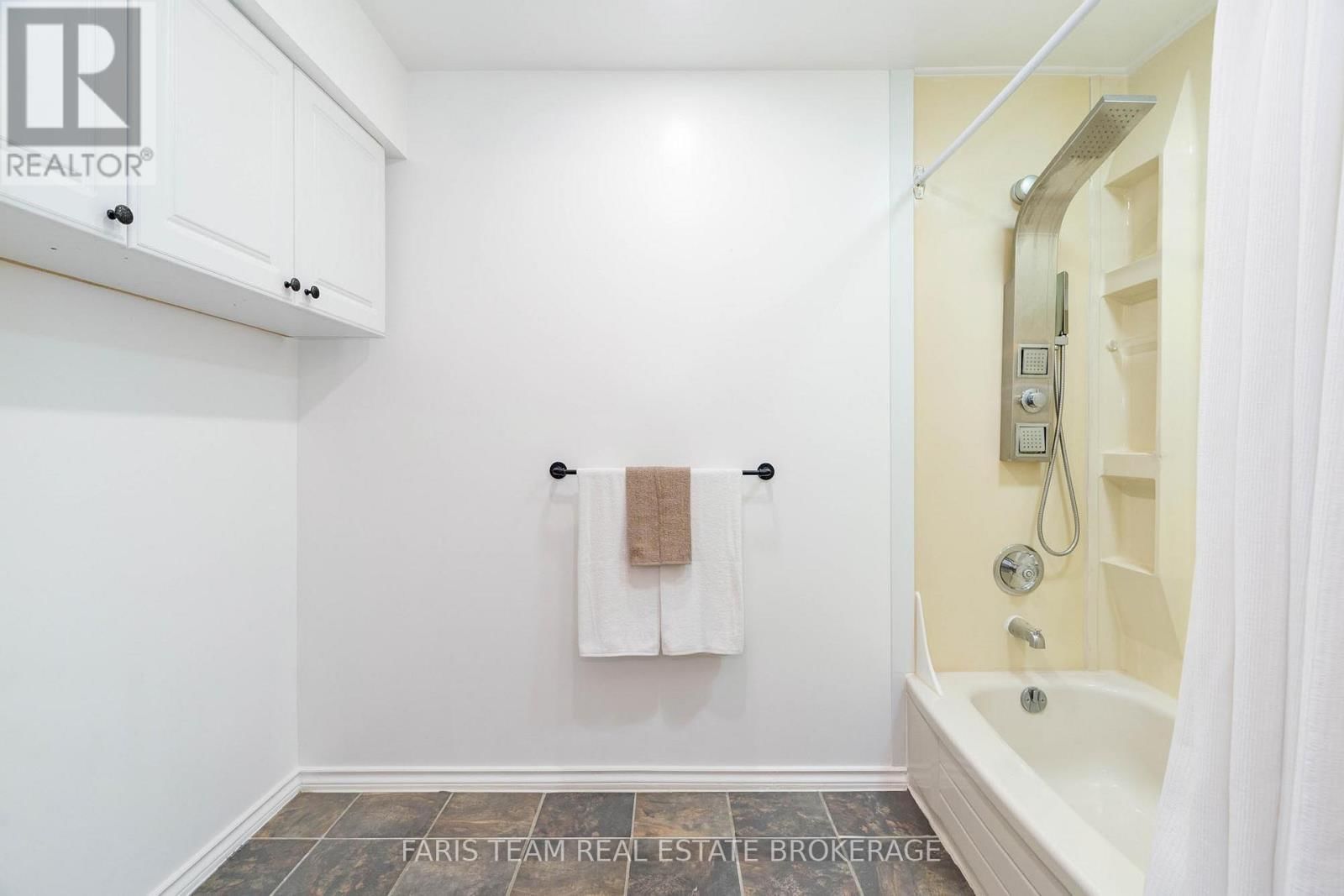 238 ROBINS POINT ROAD Image 31