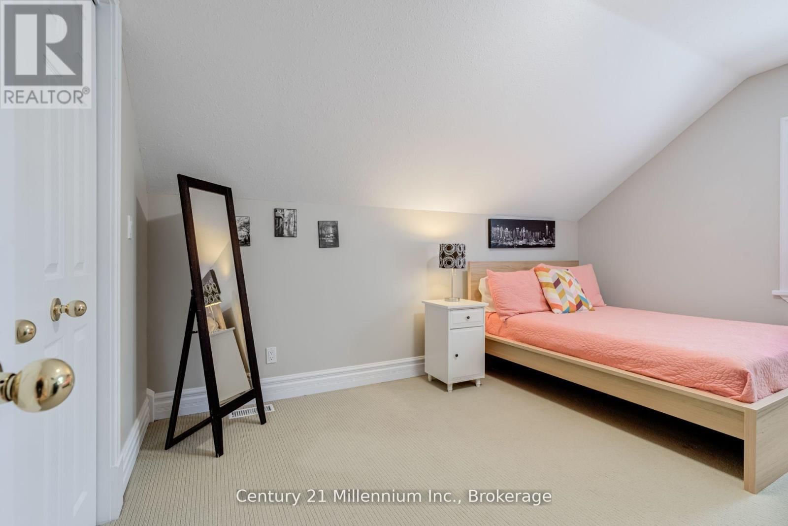 210 MINNESOTA STREET Image 32