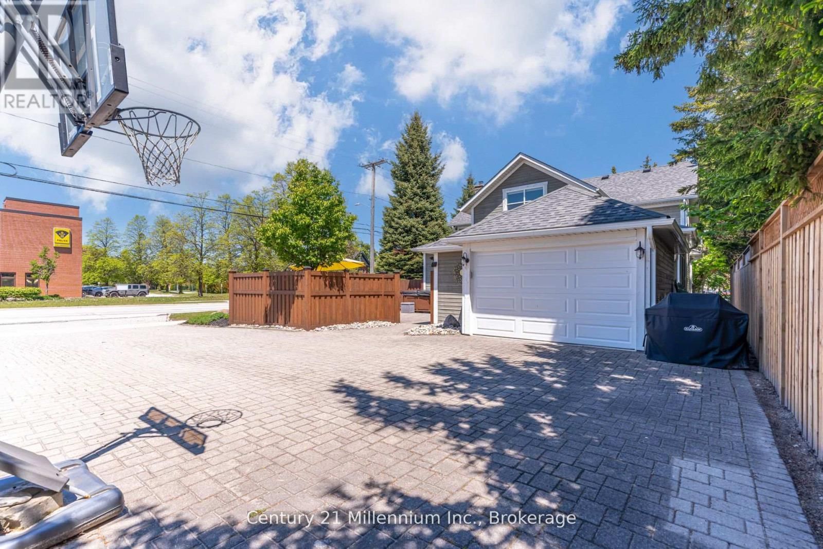 210 MINNESOTA STREET Image 45