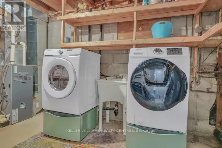 12 DEERPARK DRIVE Image 30