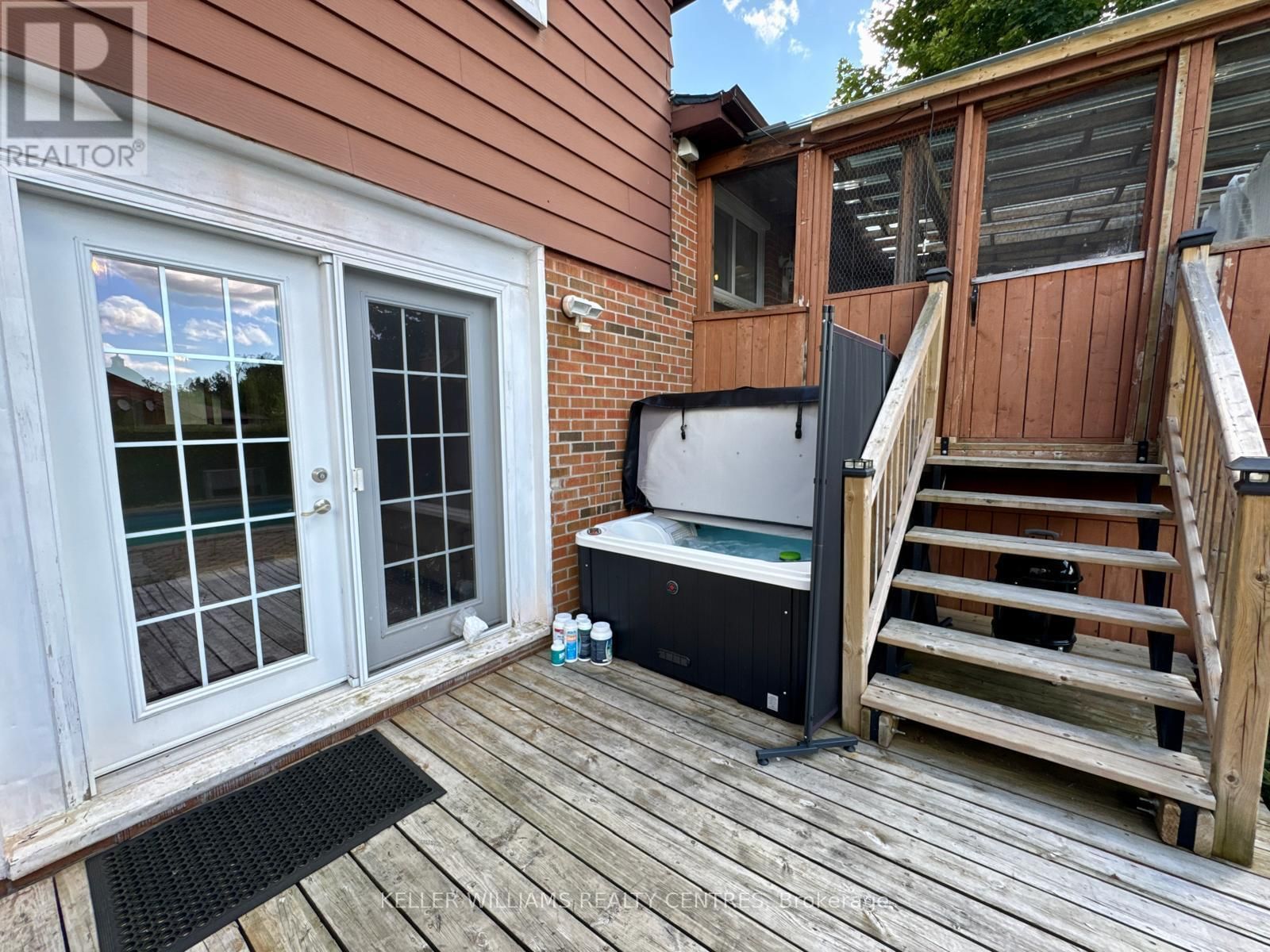 12 DEERPARK DRIVE Image 32