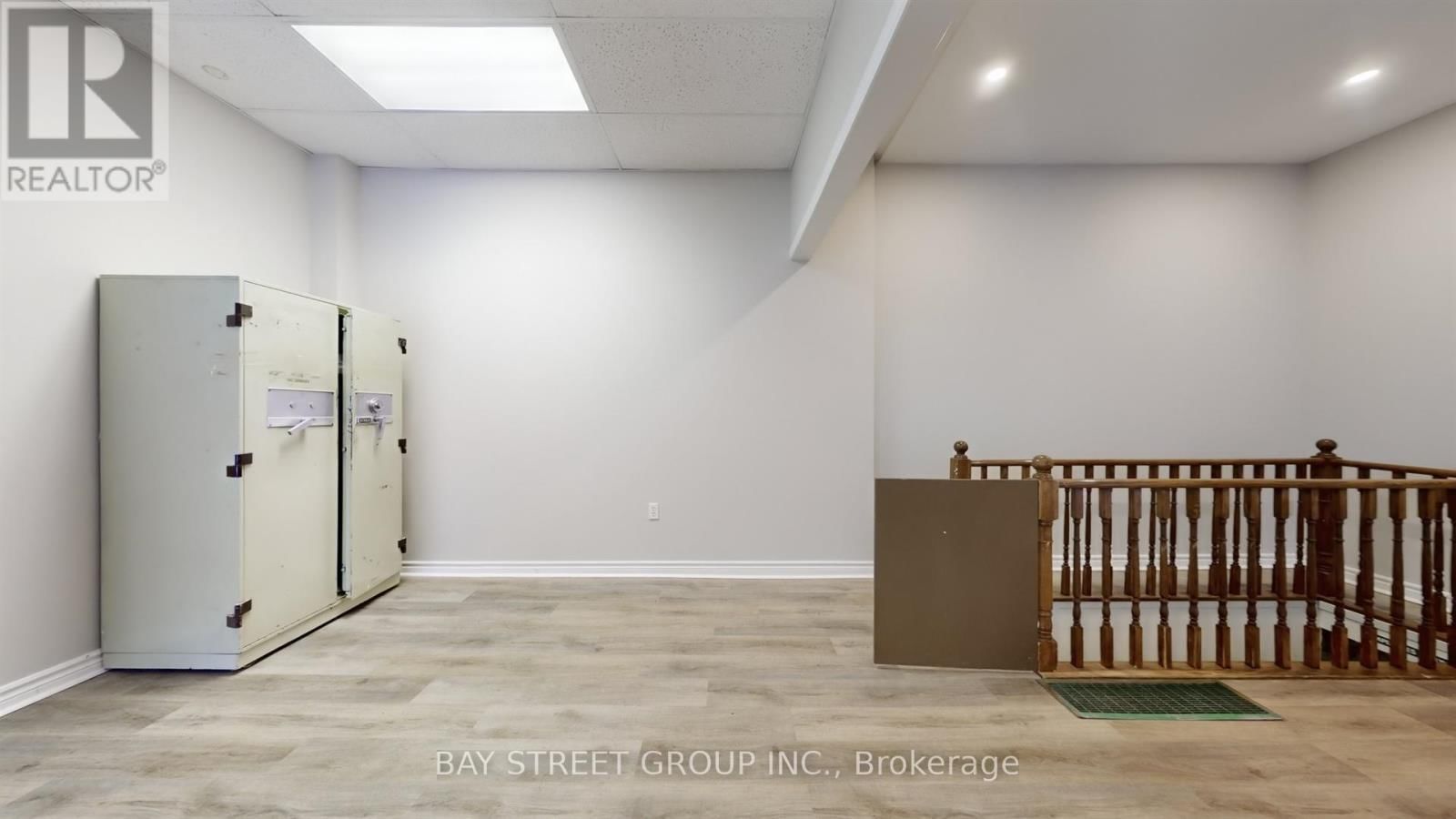 101 - 66 MAPLE AVENUE Image 23