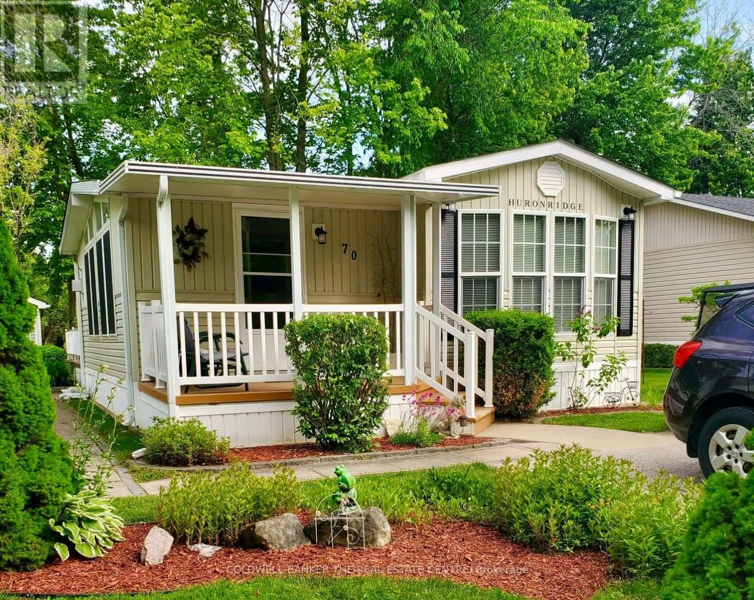 70 TOPAZ STREET Image 1