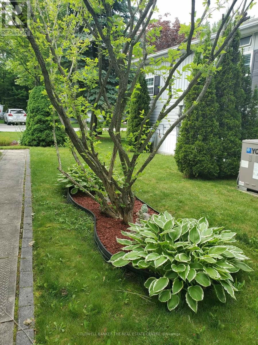 70 TOPAZ STREET Image 15