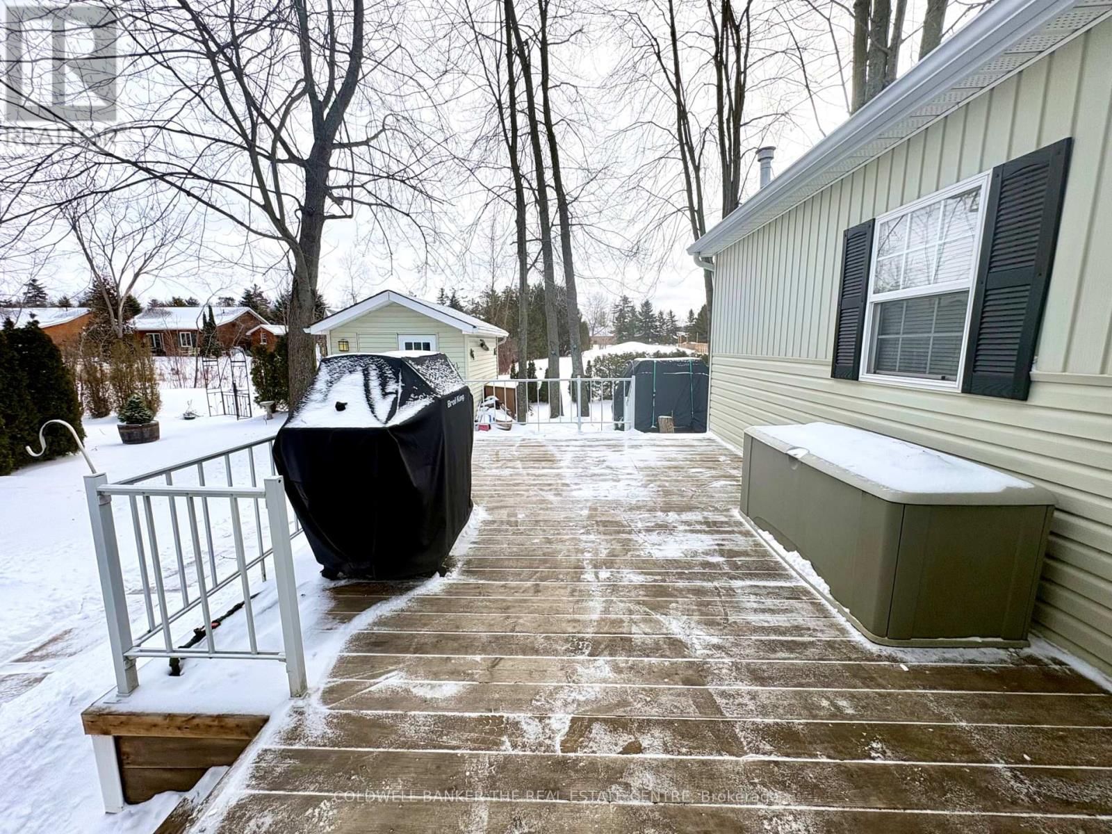 70 TOPAZ STREET Image 16