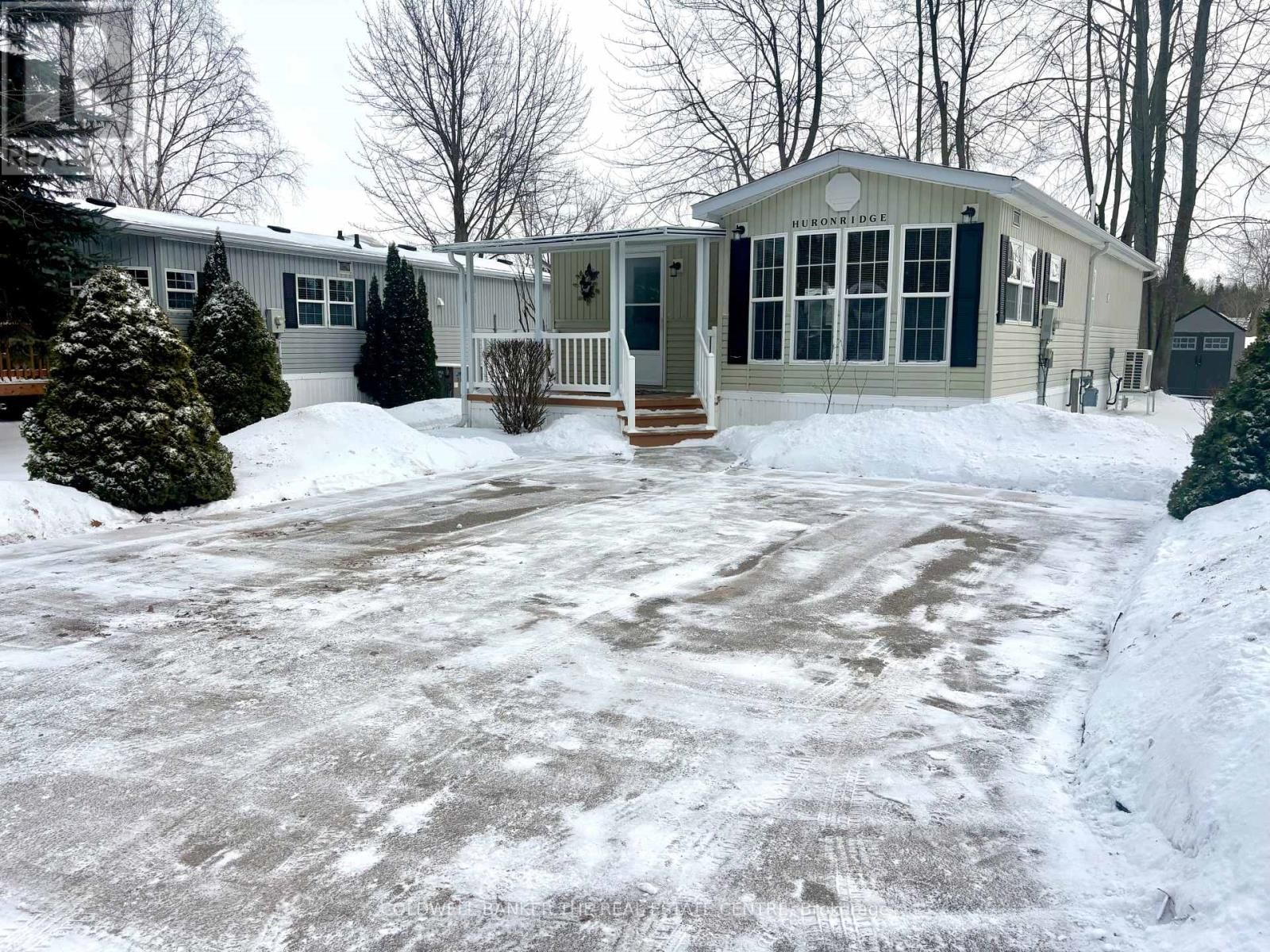 70 TOPAZ STREET Image 22