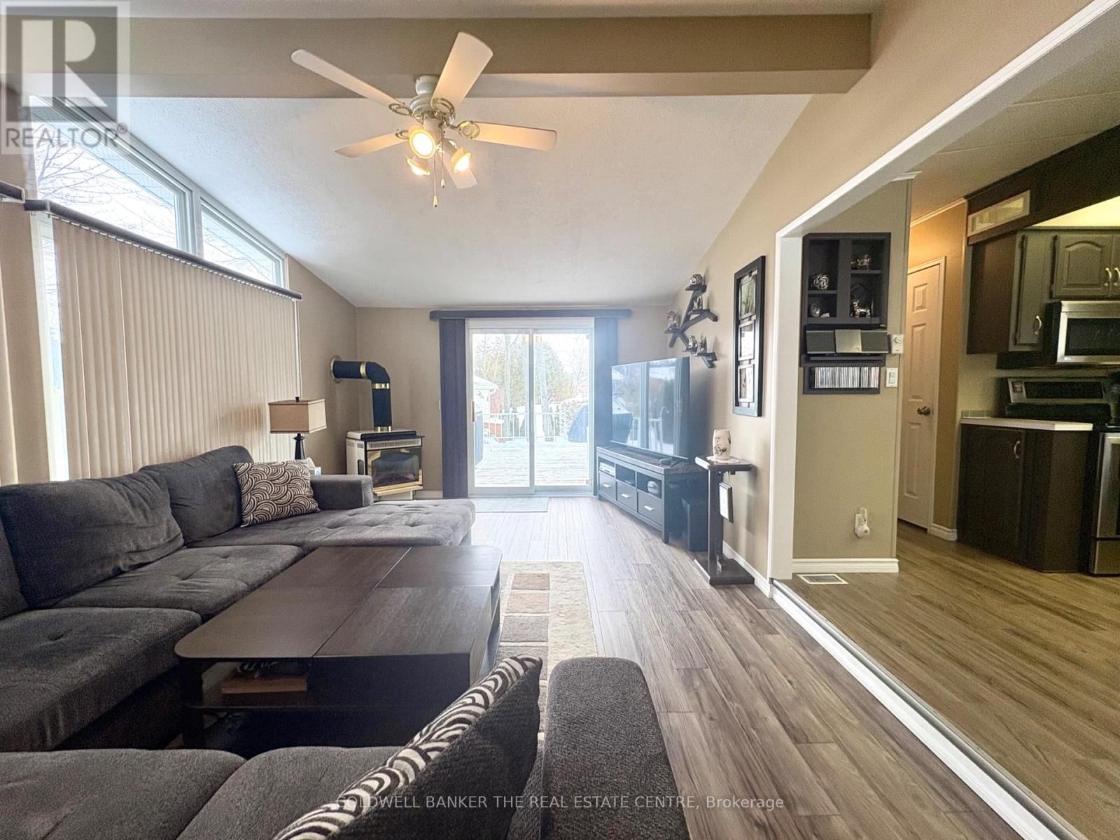 70 TOPAZ STREET Image 5