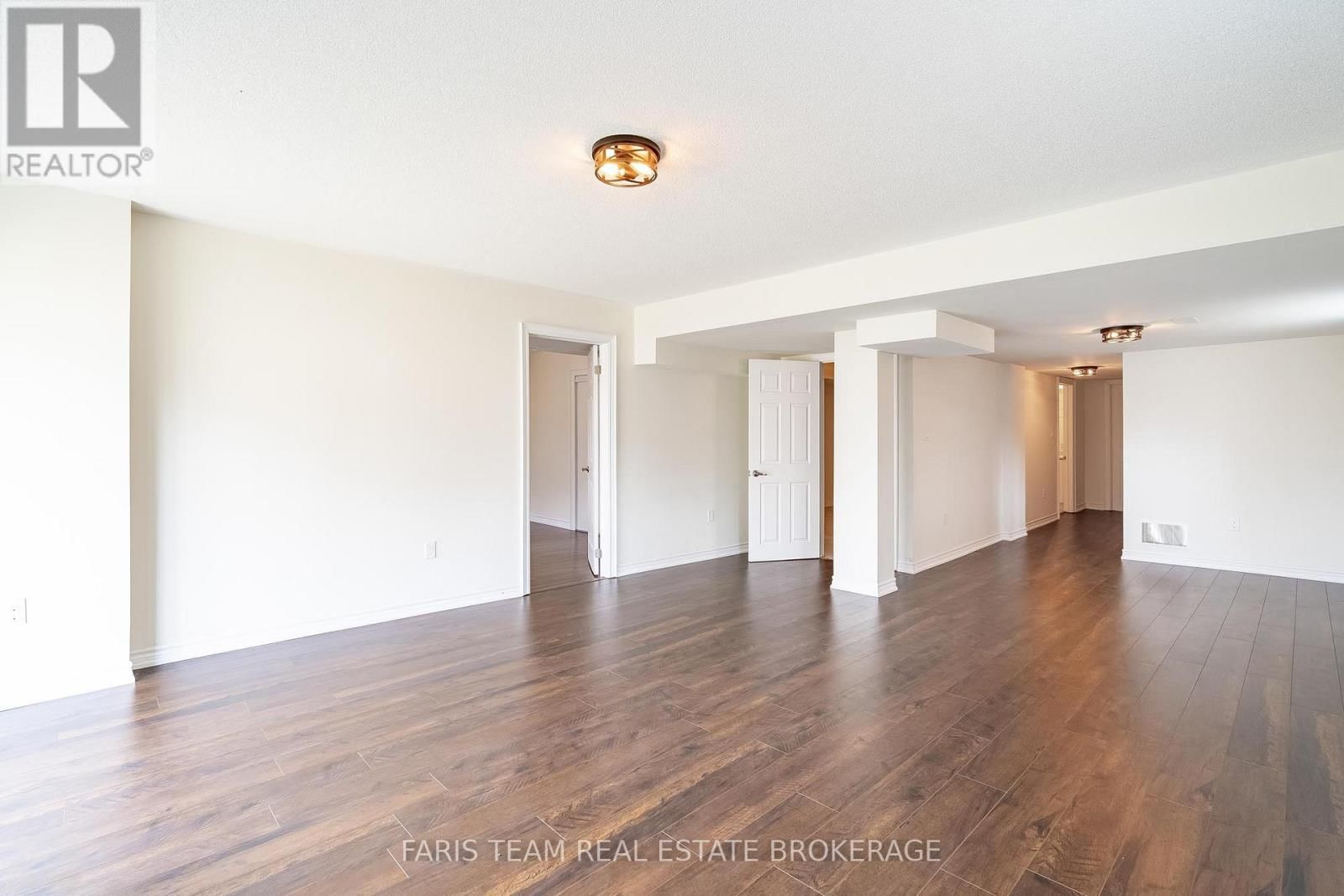 33 PEARL STREET Image 36