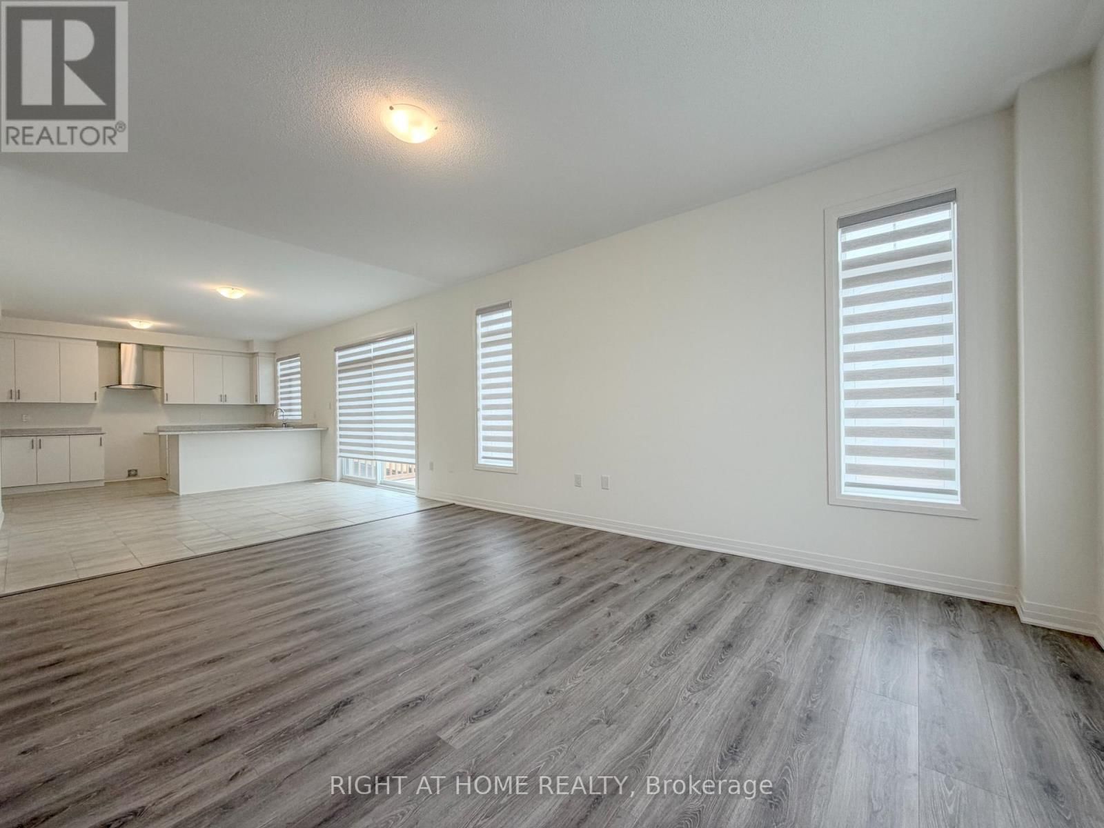 2 SAGEWOOD AVENUE Image 12