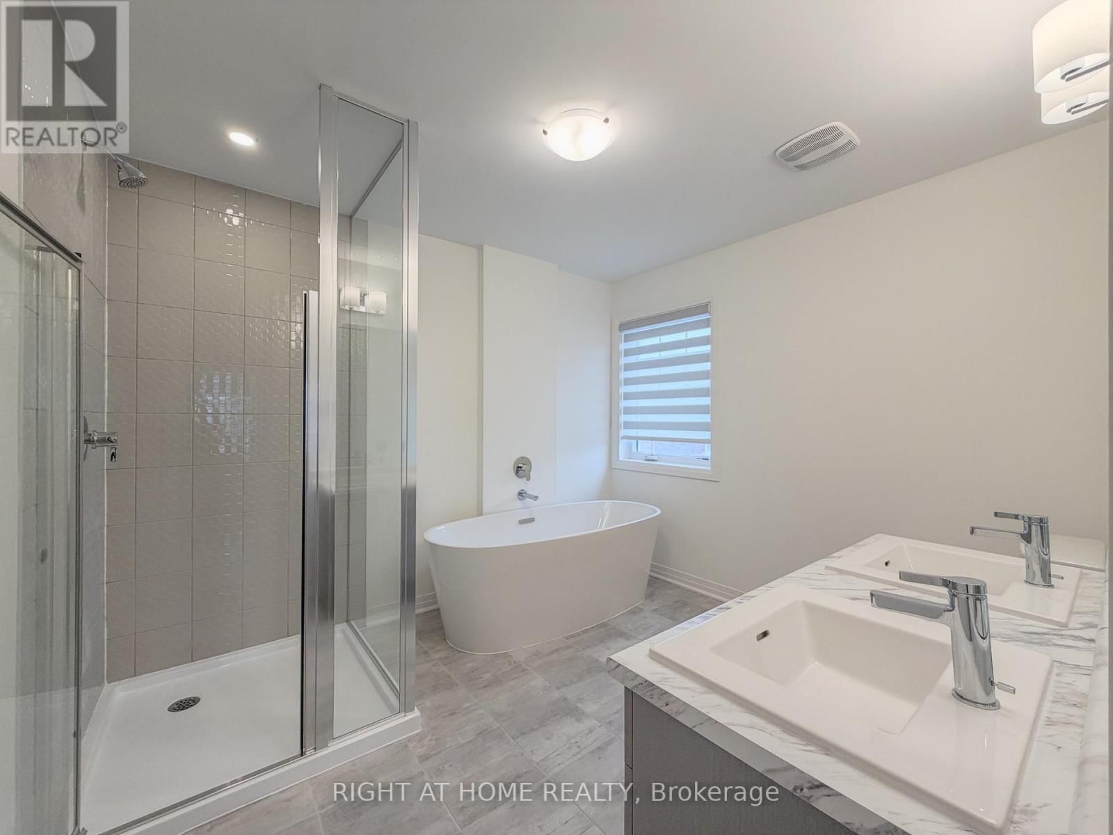 2 SAGEWOOD AVENUE Image 28