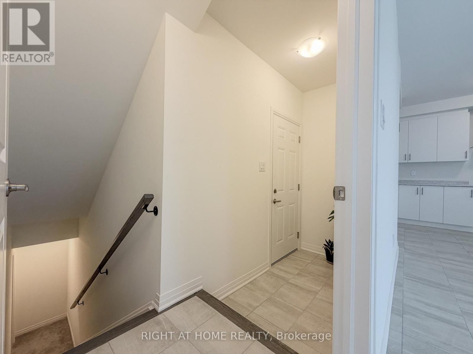 2 SAGEWOOD AVENUE Image 41