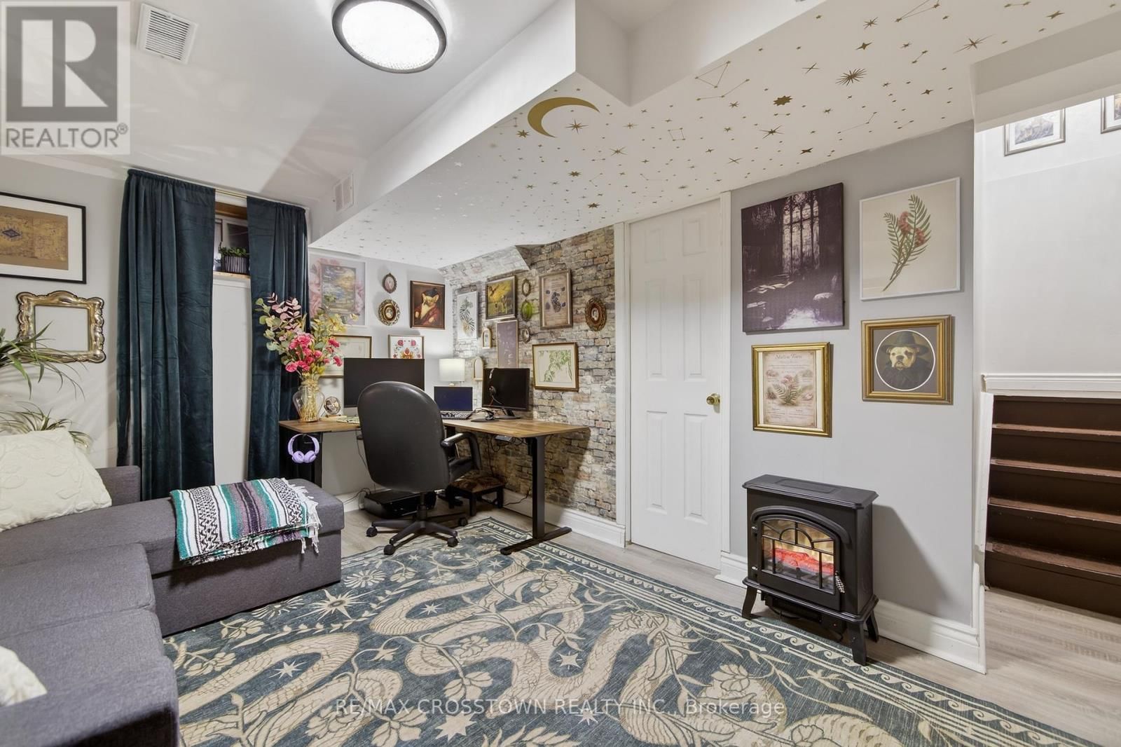 47 LYFYTT CRESCENT Image 39