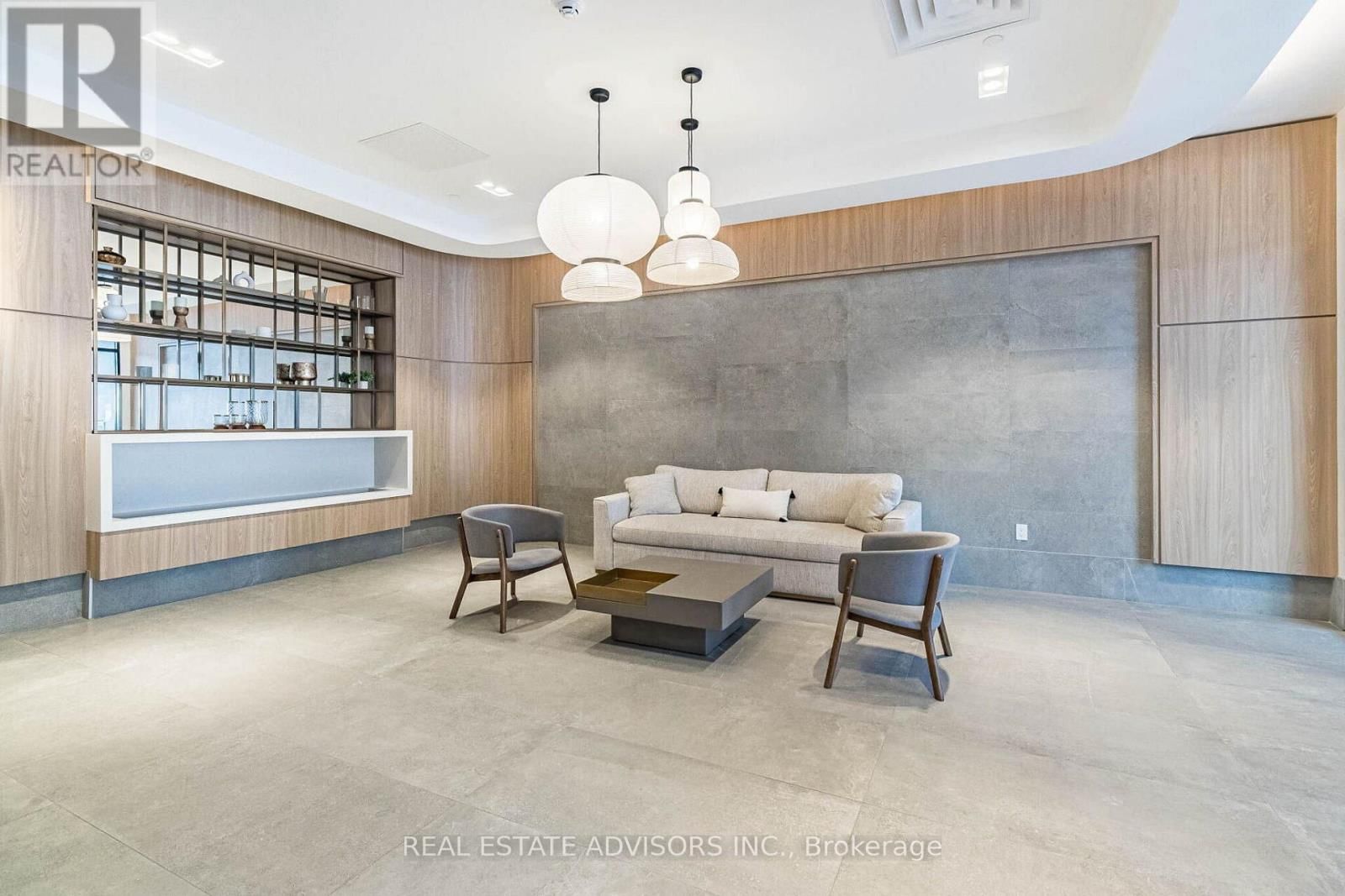 522 - 185 DUNLOP STREET EAST Image 3