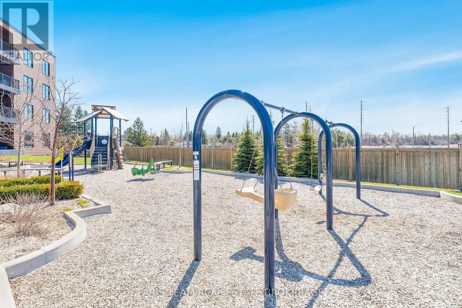 211 - 20 KODA STREET Image 34