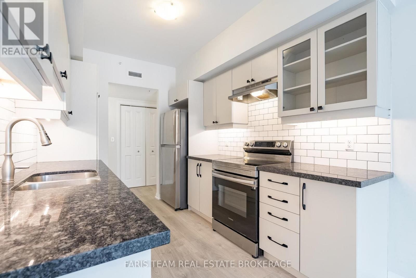 211 - 20 KODA STREET Image 9