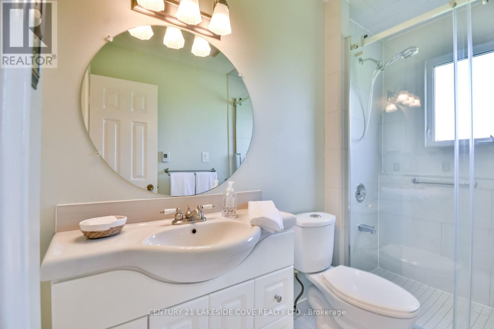 121 BAYSHORE DRIVE Image 26