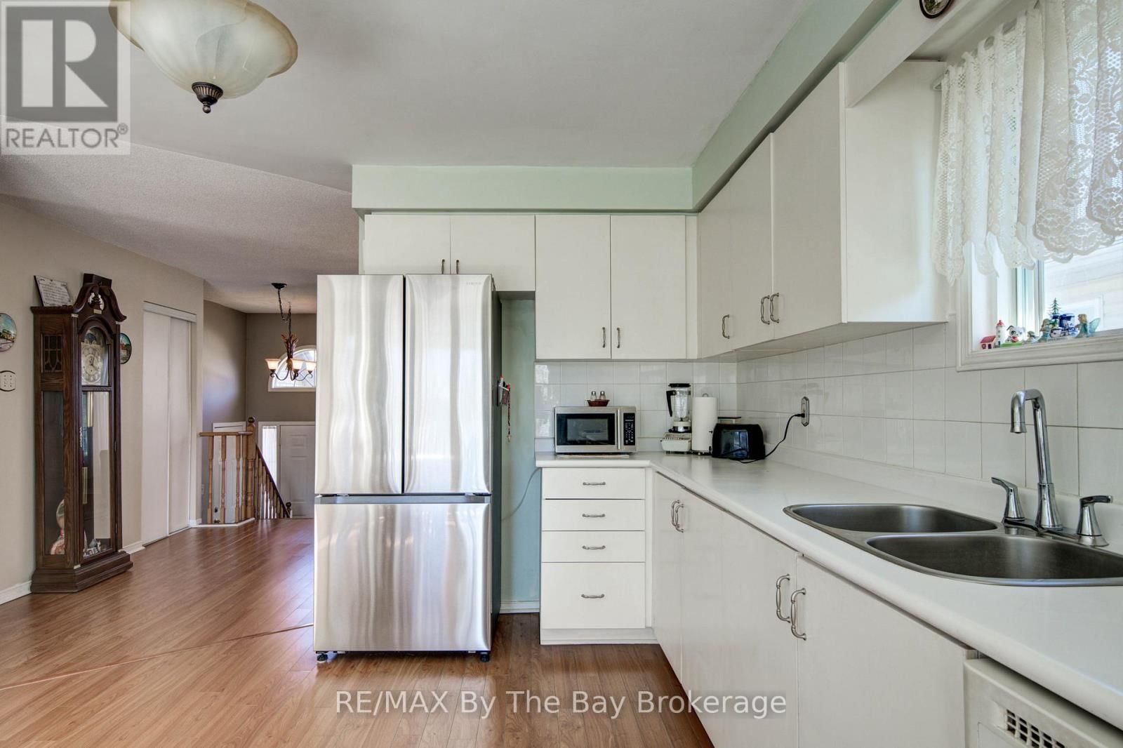 16 GLEN ETON ROAD Image 13