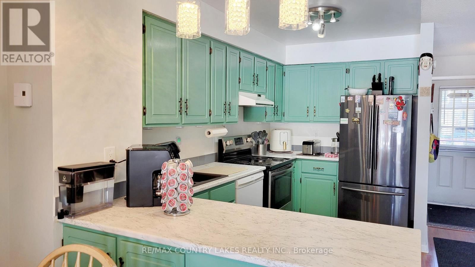 3 - 4 PARADISE BOULEVARD Image 12