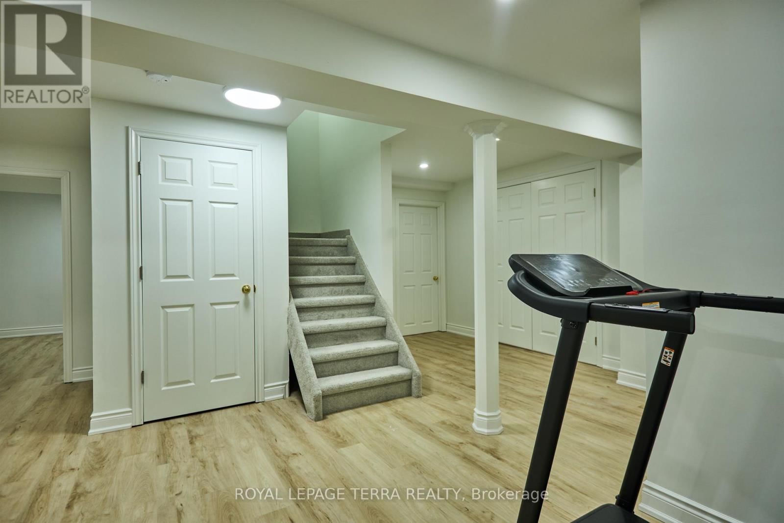 59 RUSSELL HILL DRIVE Image 46