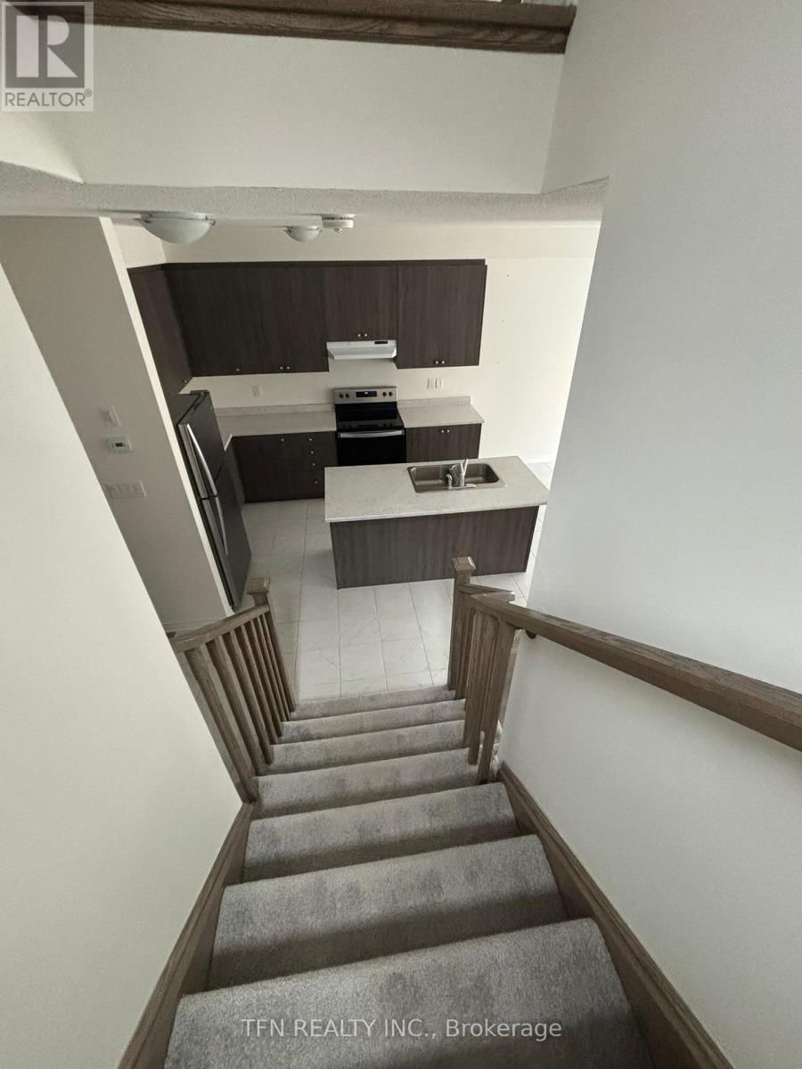 28 ABBY DRIVE EAST Image 2