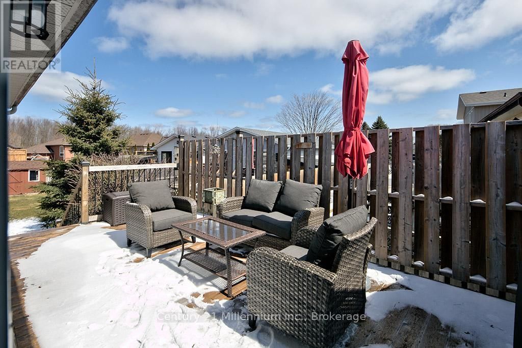 5 REID CRESCENT Image 16