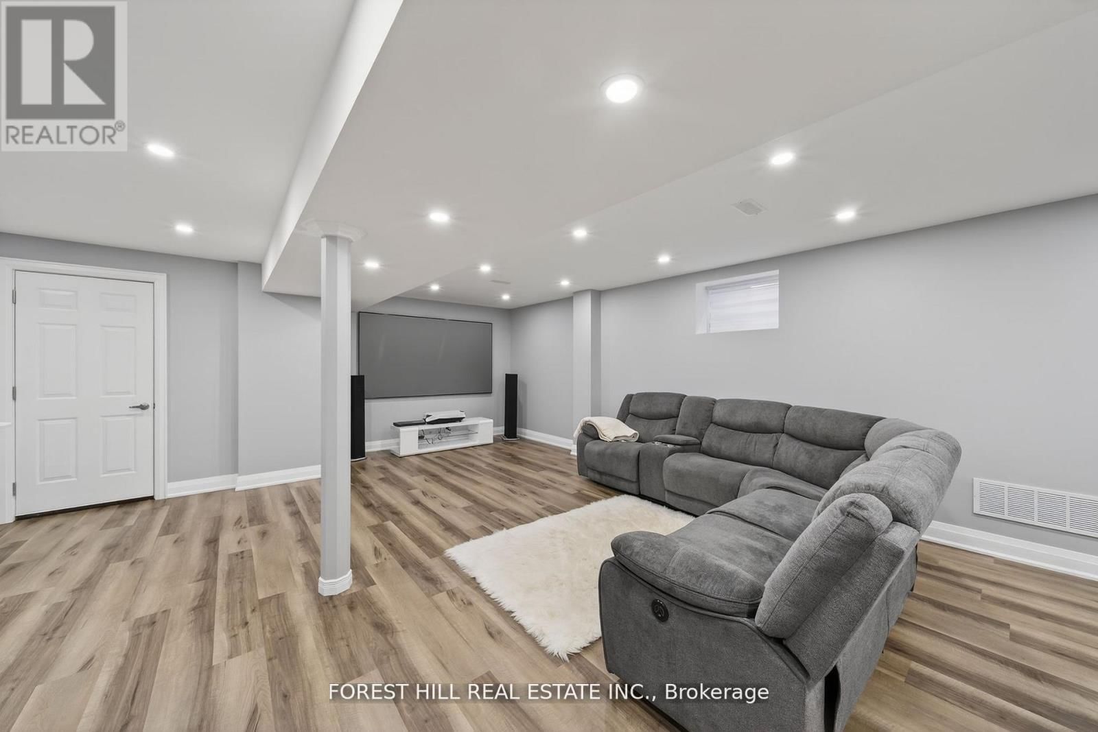 37 RUGMAN CRESCENT Image 27