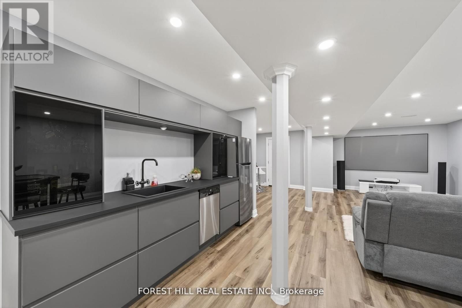 37 RUGMAN CRESCENT Image 29