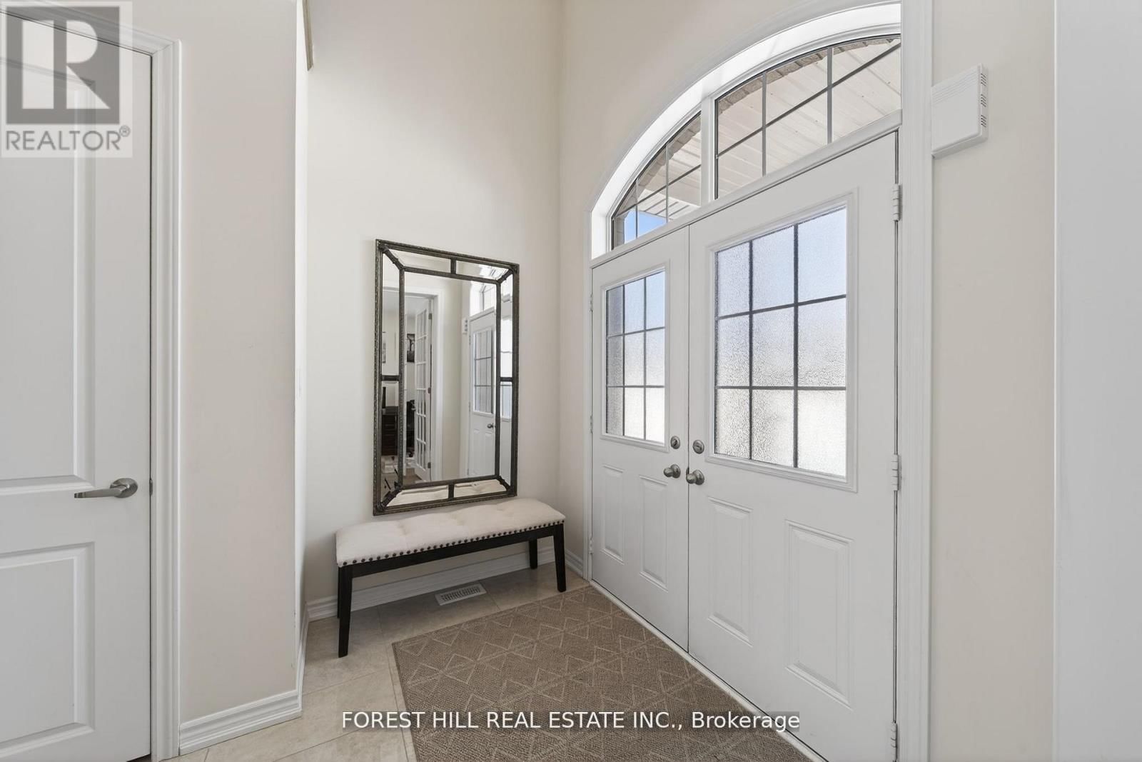 37 RUGMAN CRESCENT Image 5