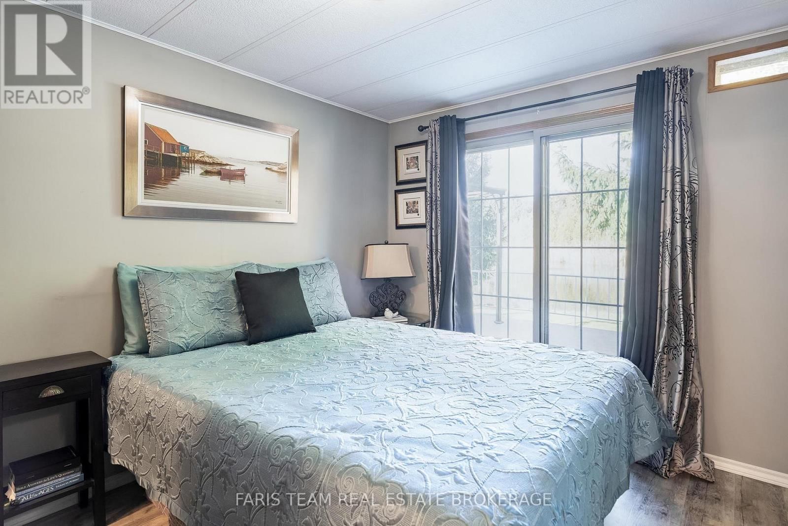 3 ST JAMES PLACE Image 14