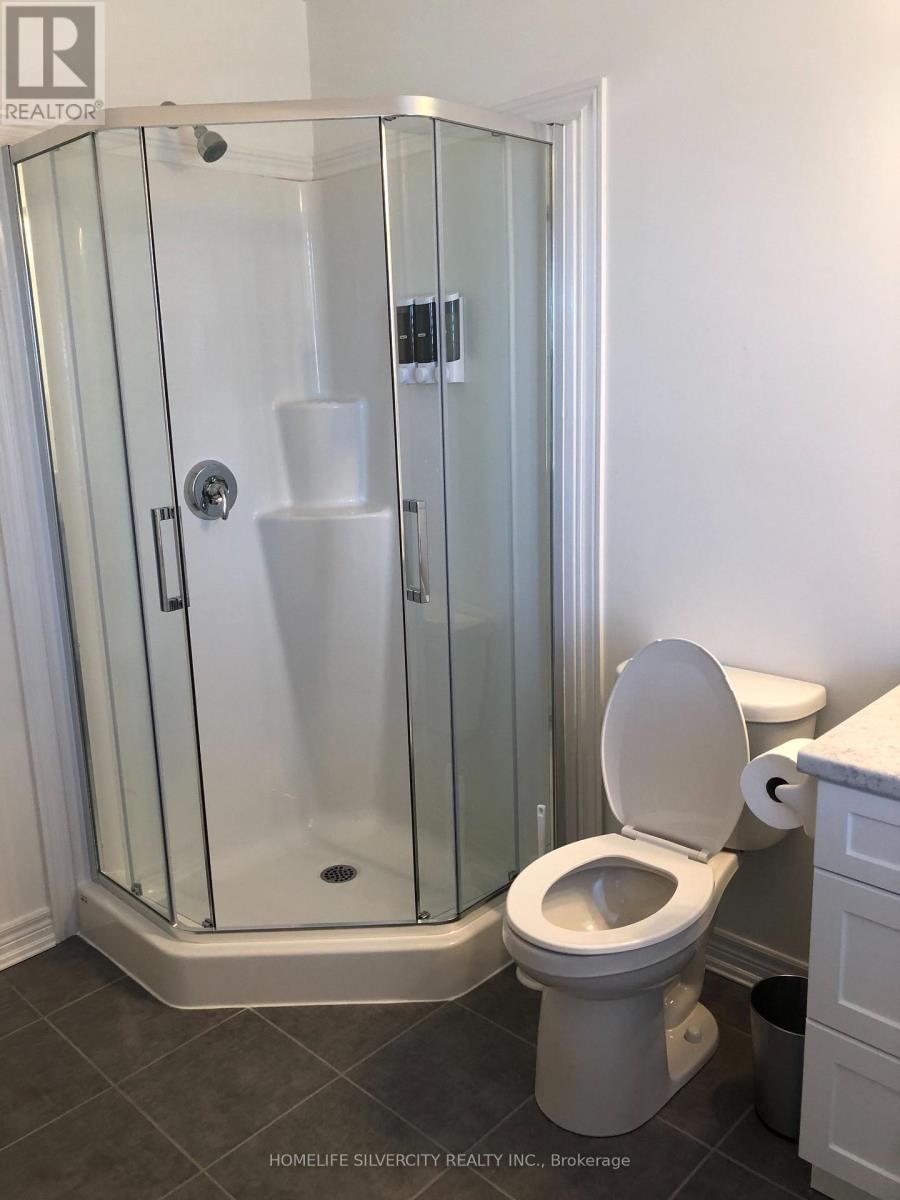 7 ARCHER AVENUE Image 14