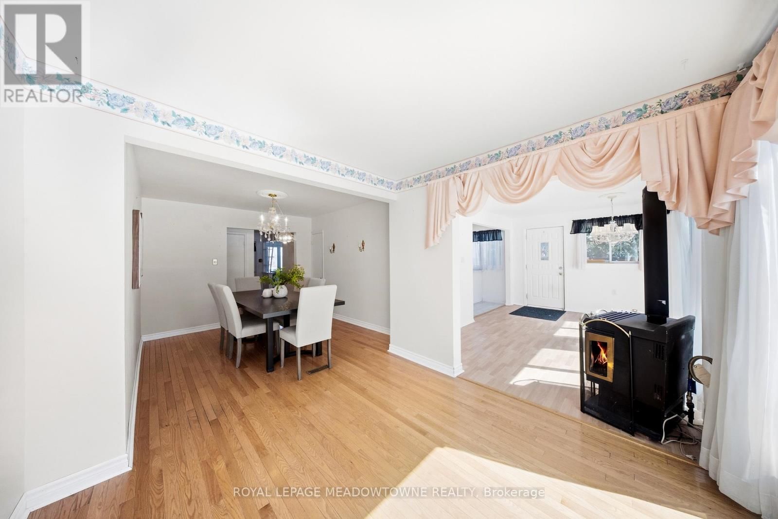 209 CLIFF ROAD Image 19