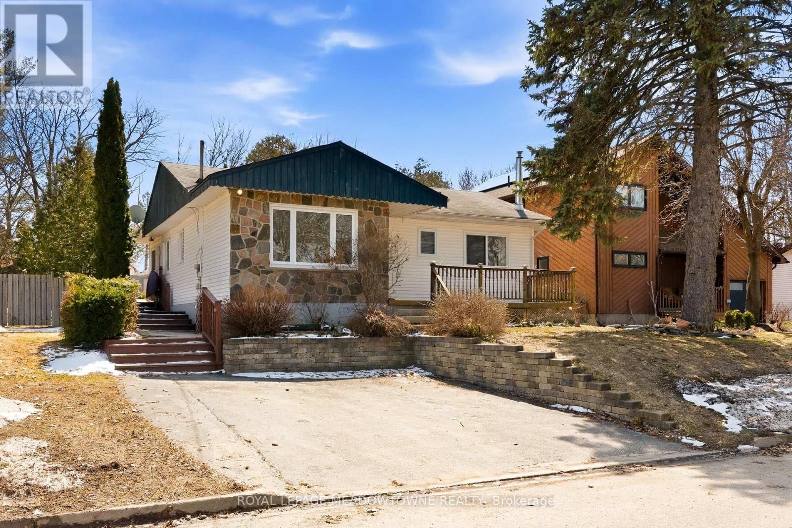 209 CLIFF ROAD Image 4