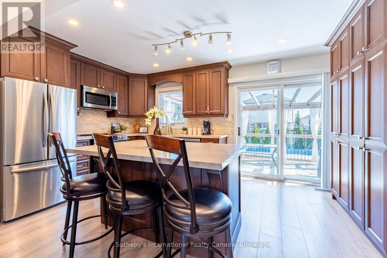 299 HARVIE ROAD Image 12