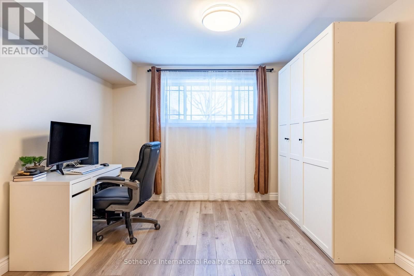 299 HARVIE ROAD Image 35