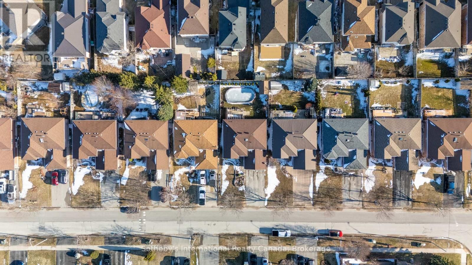 299 HARVIE ROAD Image 42