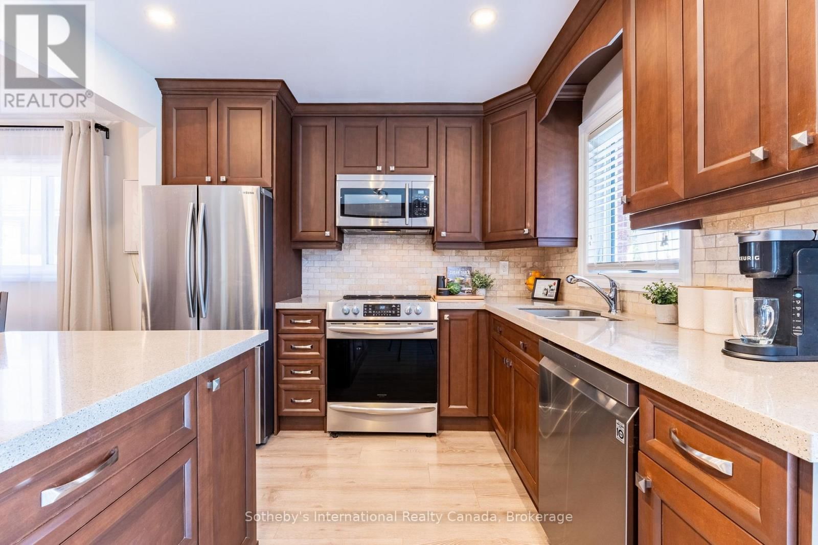 299 HARVIE ROAD Image 7