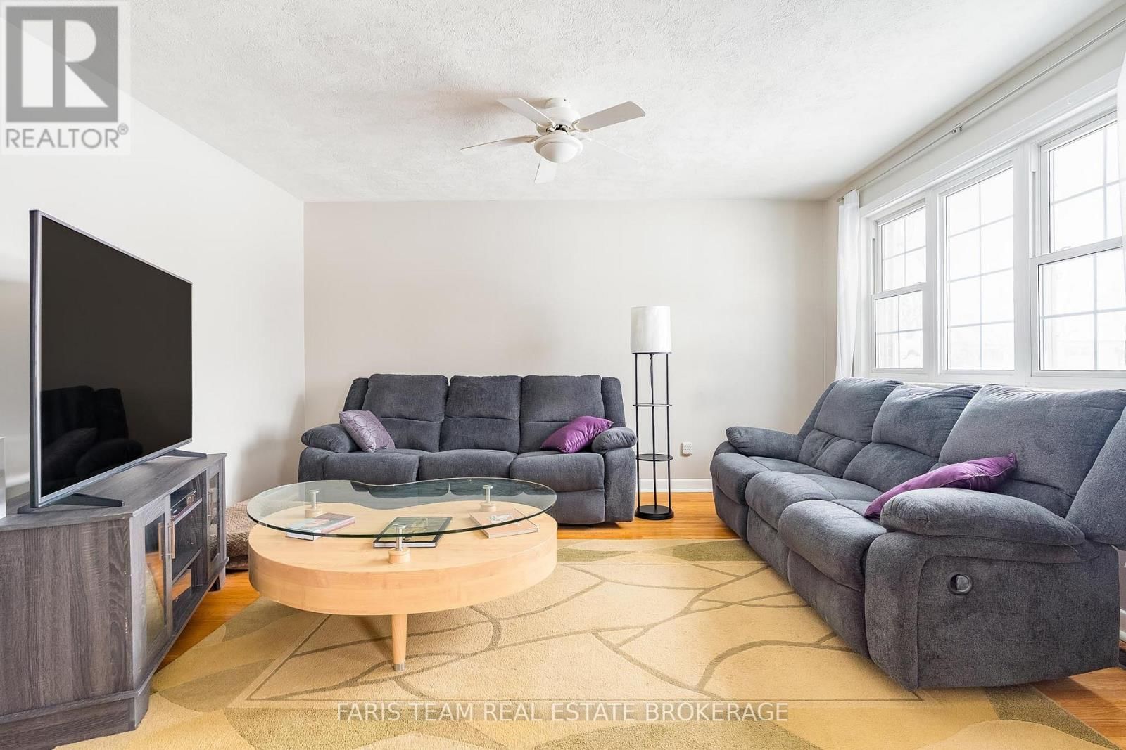 18 NEWTON STREET Image 12