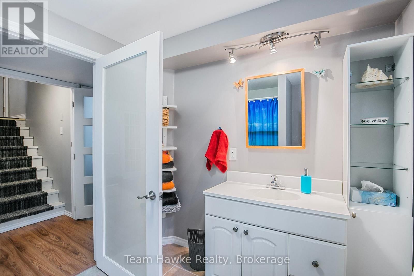 22 LAURIER BOULEVARD Image 22