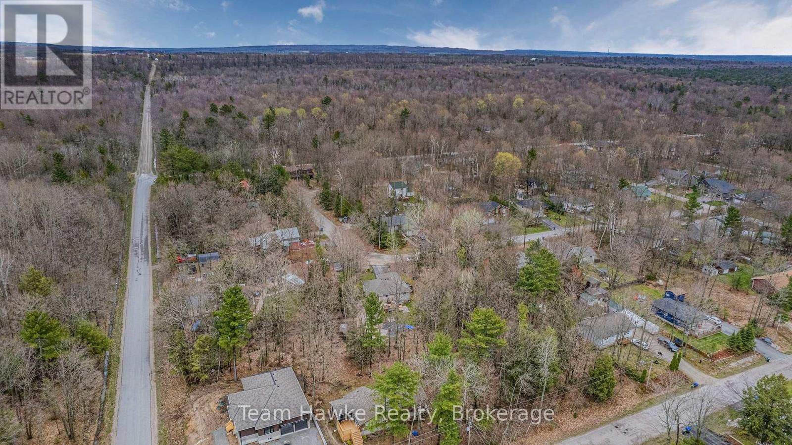 22 LAURIER BOULEVARD Image 43