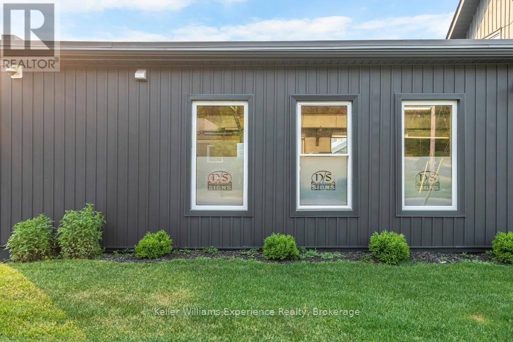 206 FOURTH STREET Image 28