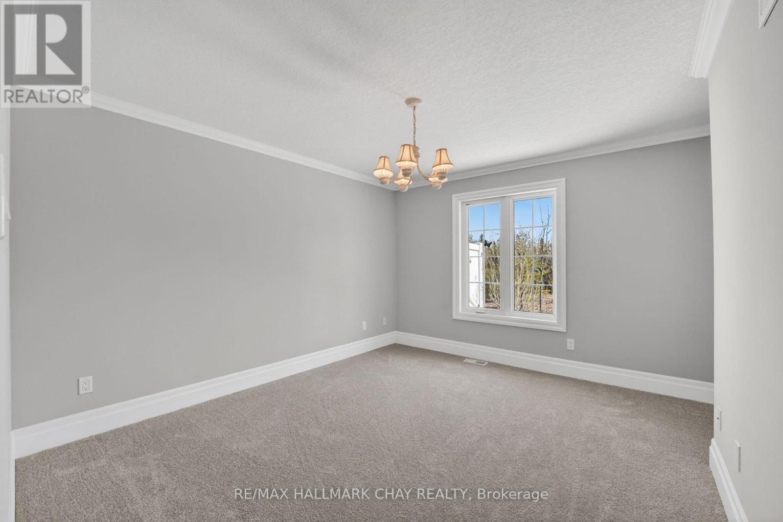 19 GREENWAY DRIVE Image 16