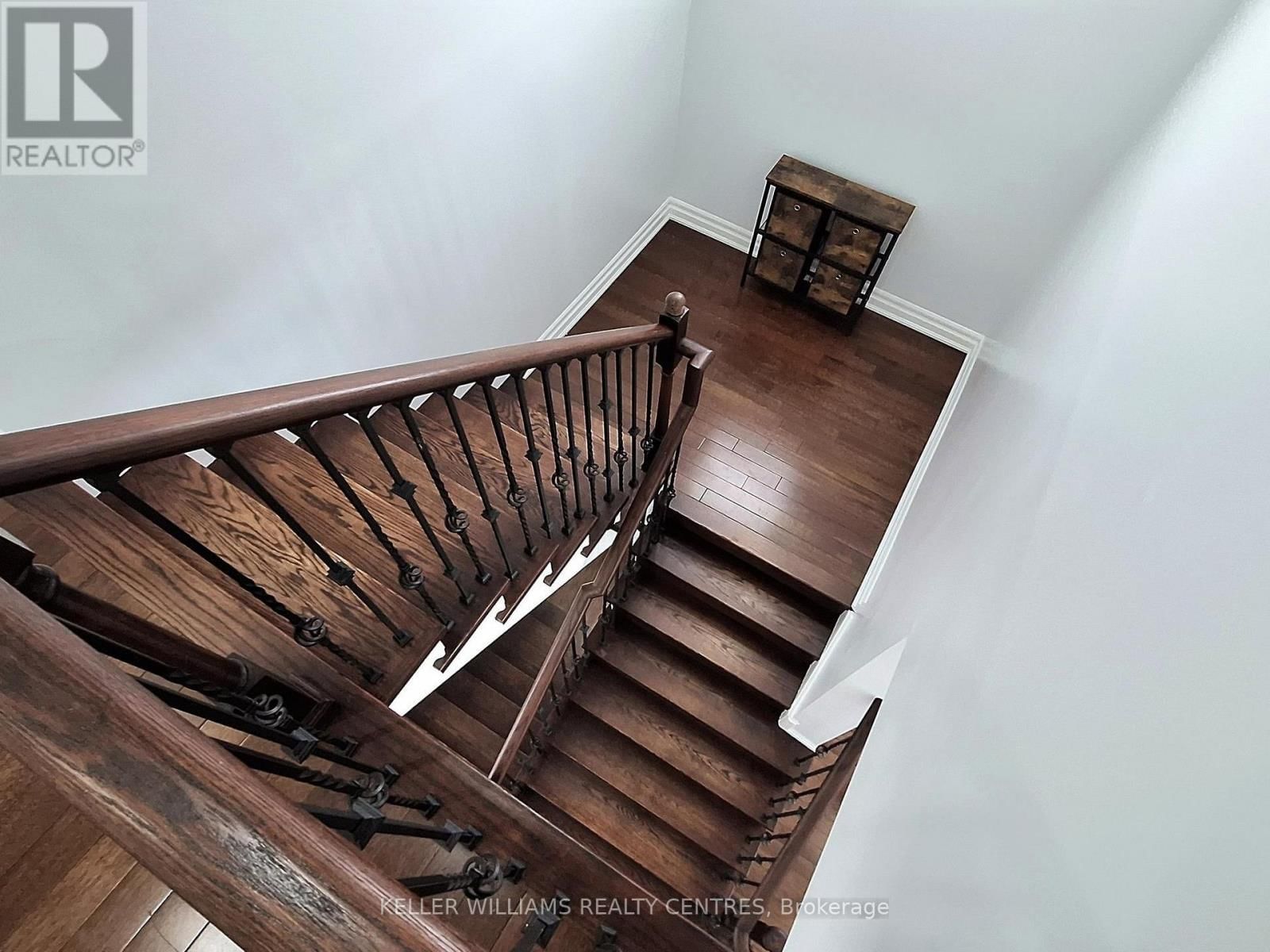 19 THRUSHWOOD DRIVE Image 17