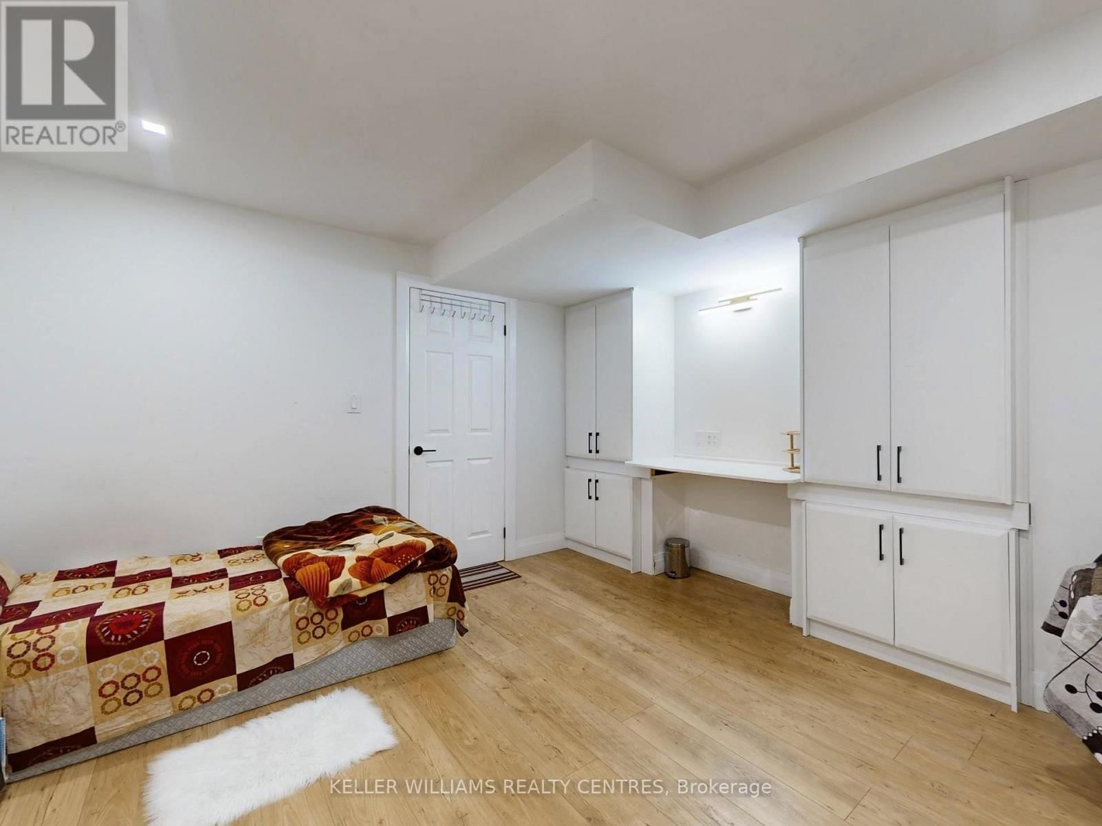 19 THRUSHWOOD DRIVE Image 29