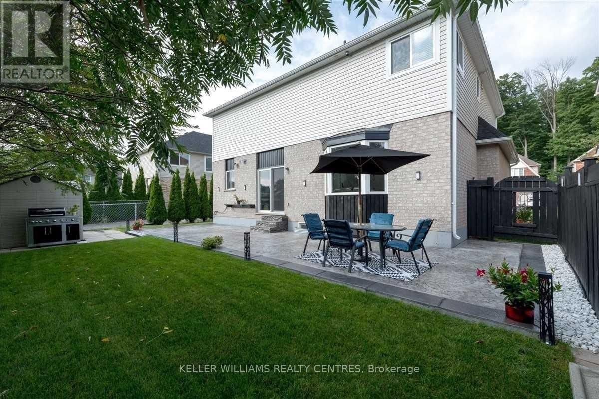 19 THRUSHWOOD DRIVE Image 36