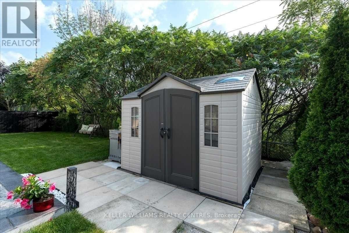 19 THRUSHWOOD DRIVE Image 39