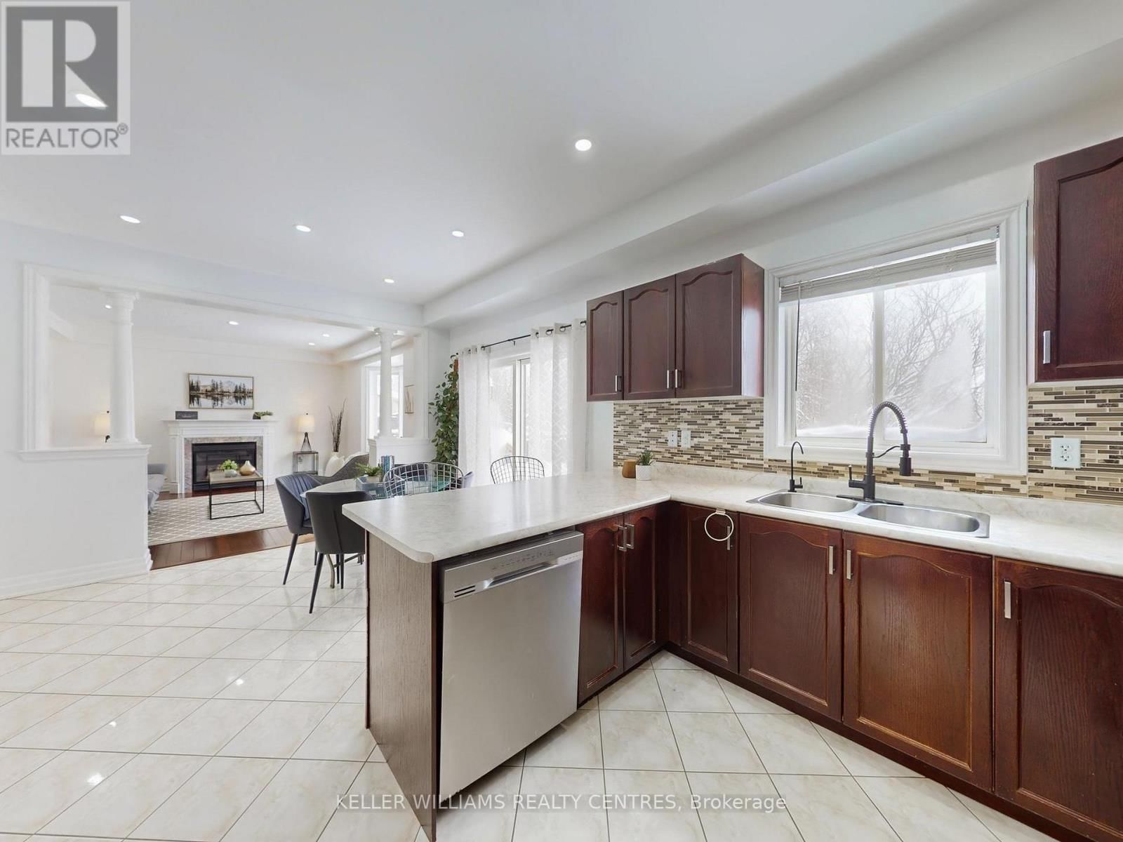 19 THRUSHWOOD DRIVE Image 9