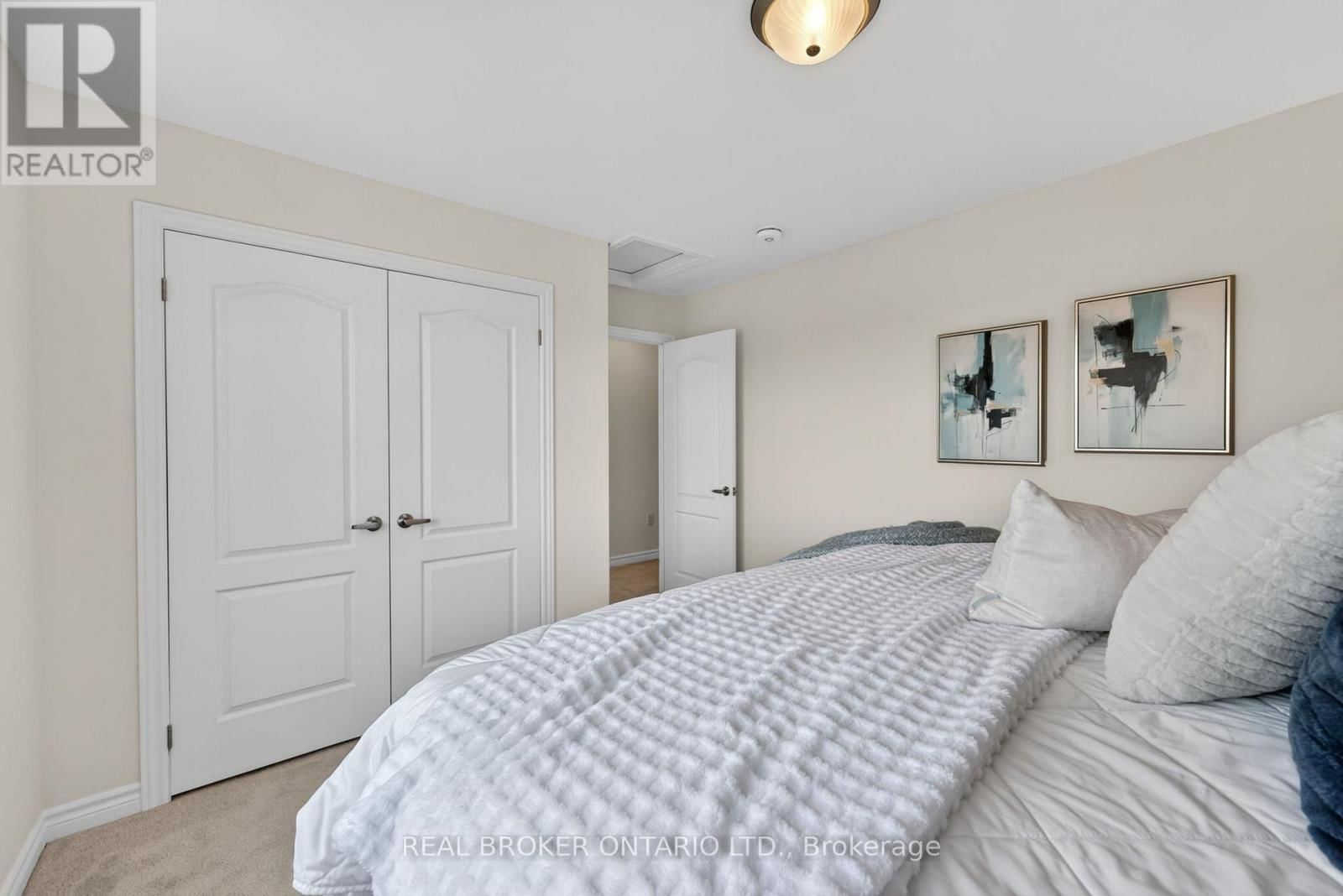 3021 SIERRA DRIVE Image 19